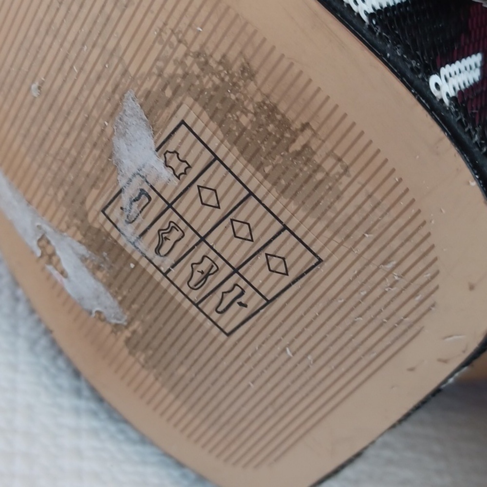 Michael Kors Ashton Zebra Platform Heel NWOB - Picture 11 of 11